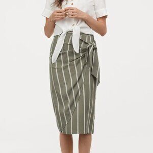H&M Skirt NWT Sz 2